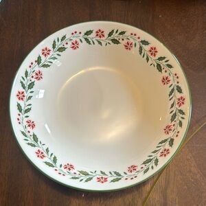 Royal Kent Holly Poinsetta 7” bowl made in Staffordshire England 1 Holiday dish